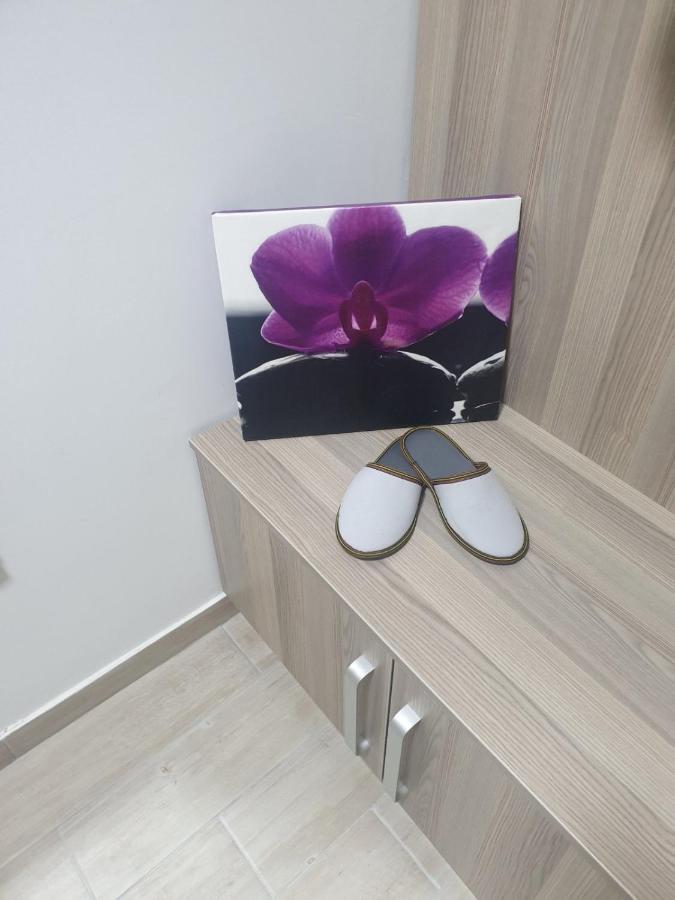 Ferienwohnung Apartman Lux S&V 1 Lukavica Istocno Sarajevo Hilandarska Centar Exterior foto